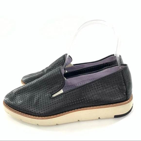 Johnston and Murphy flats sz 6 black laser cut leather flatform loafers academia - Picture 5 of 12